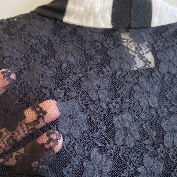 Beautiful striped open front cardigan in size M - Picture 2 of 13